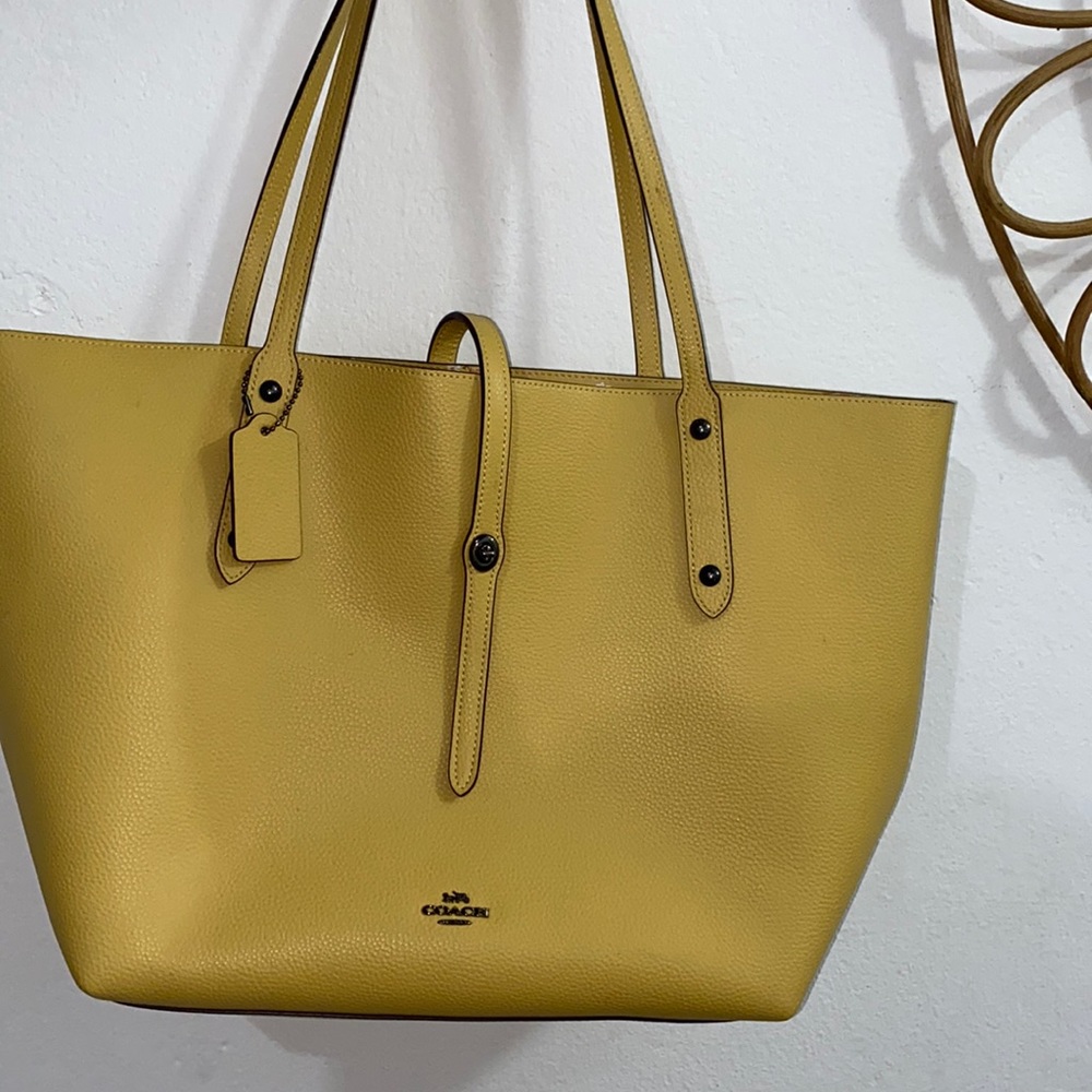 Coach market tote